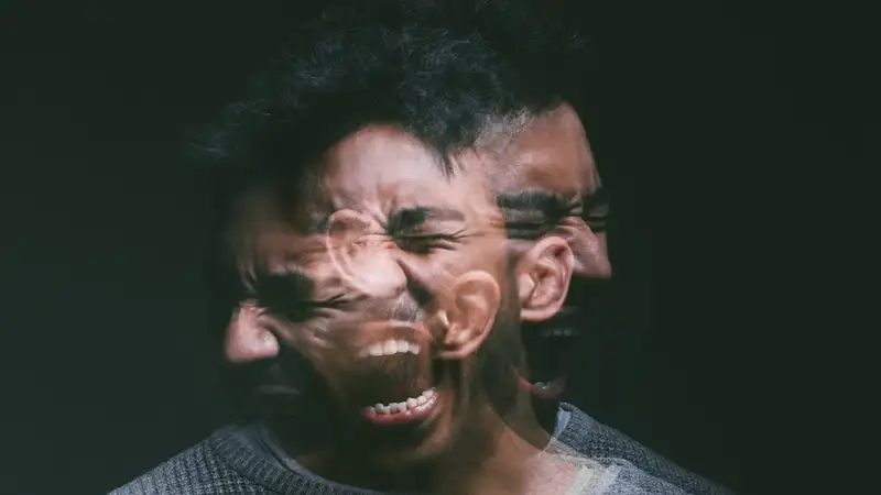 Brain patterns in bipolar disorder