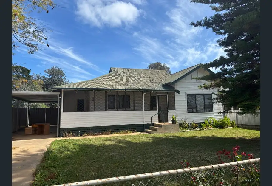 21 Hawdon Street, Dareton NSW, 3 bedroom property for sale in Wentworth region
