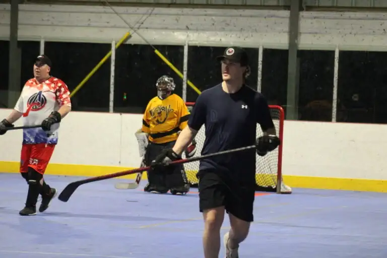 Ball Hockey Action 2