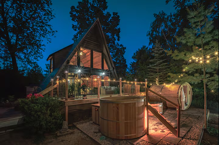 A-Frame Lodge with Cedar Hot Tub & Sauna