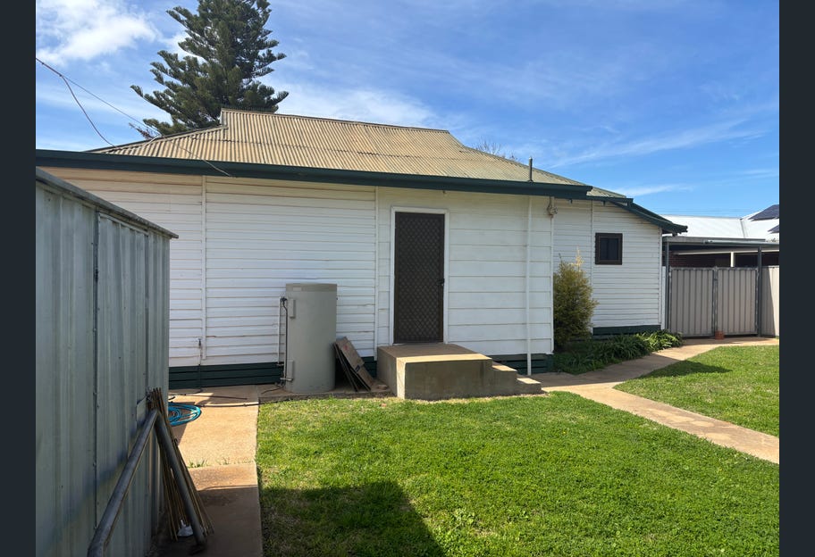 21 Hawdon Street, Dareton NSW – photo 2