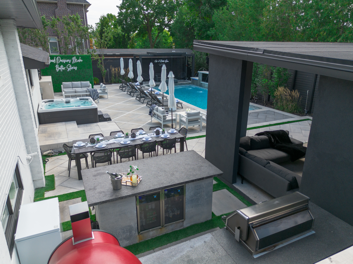Resort-Style Pool & Outdoor Kitchen